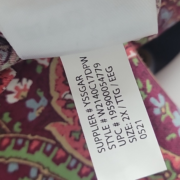 Chaps No Iron Flip Cuffs Button down burguney red paisley shirt - Picture 8 of 8